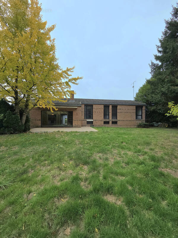 Maison à AULNOYE-AYMERIES