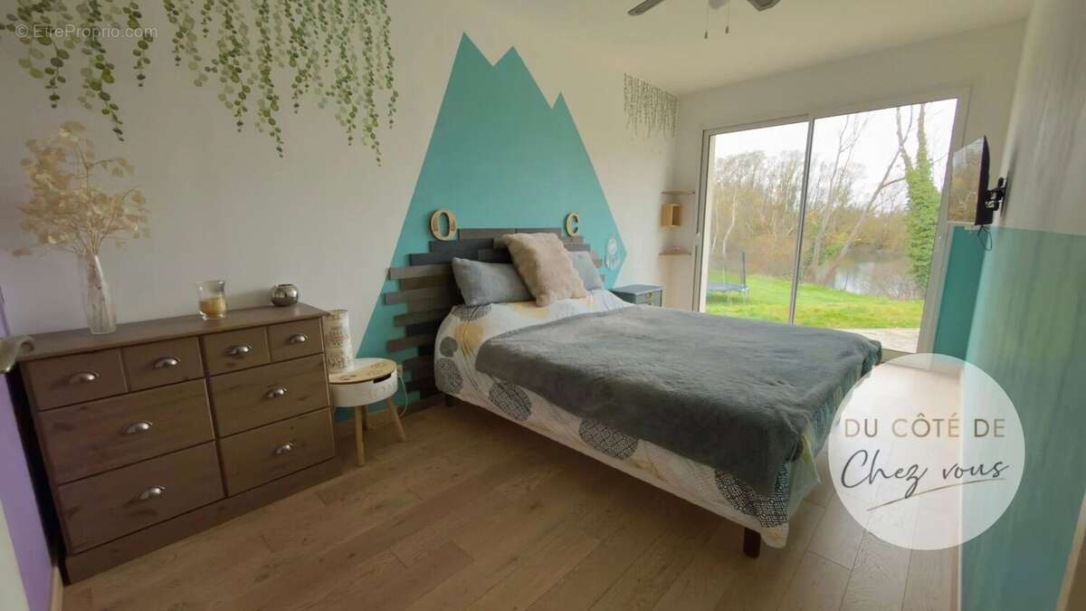 Maison à ESCLAVOLLES-LUREY