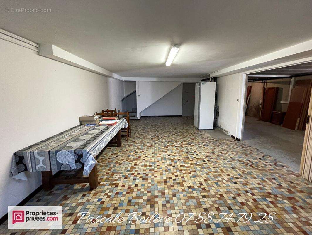 Maison à MOULIHERNE