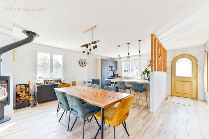 Maison à LA TURBALLE