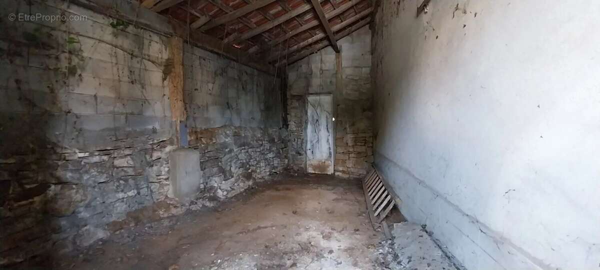 Maison à VAILHOURLES