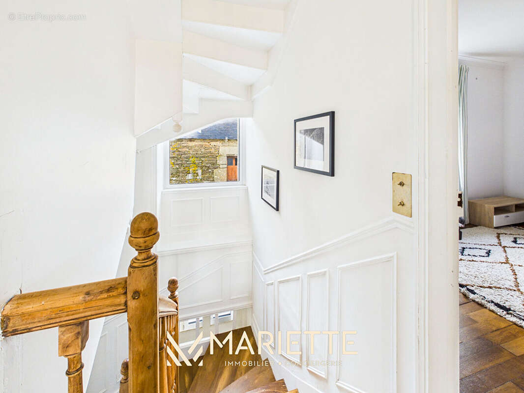 "LA MÉTAIRIE" Entre terre et mer - Maison de maître de 197 m² avec bâtiments - photo 8