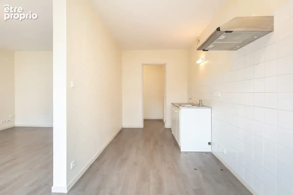 Spacieux t4 avec balcons et cave -  la rochette ! - photo 4