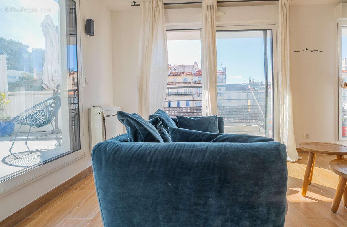 Appartement à MARSEILLE-7E