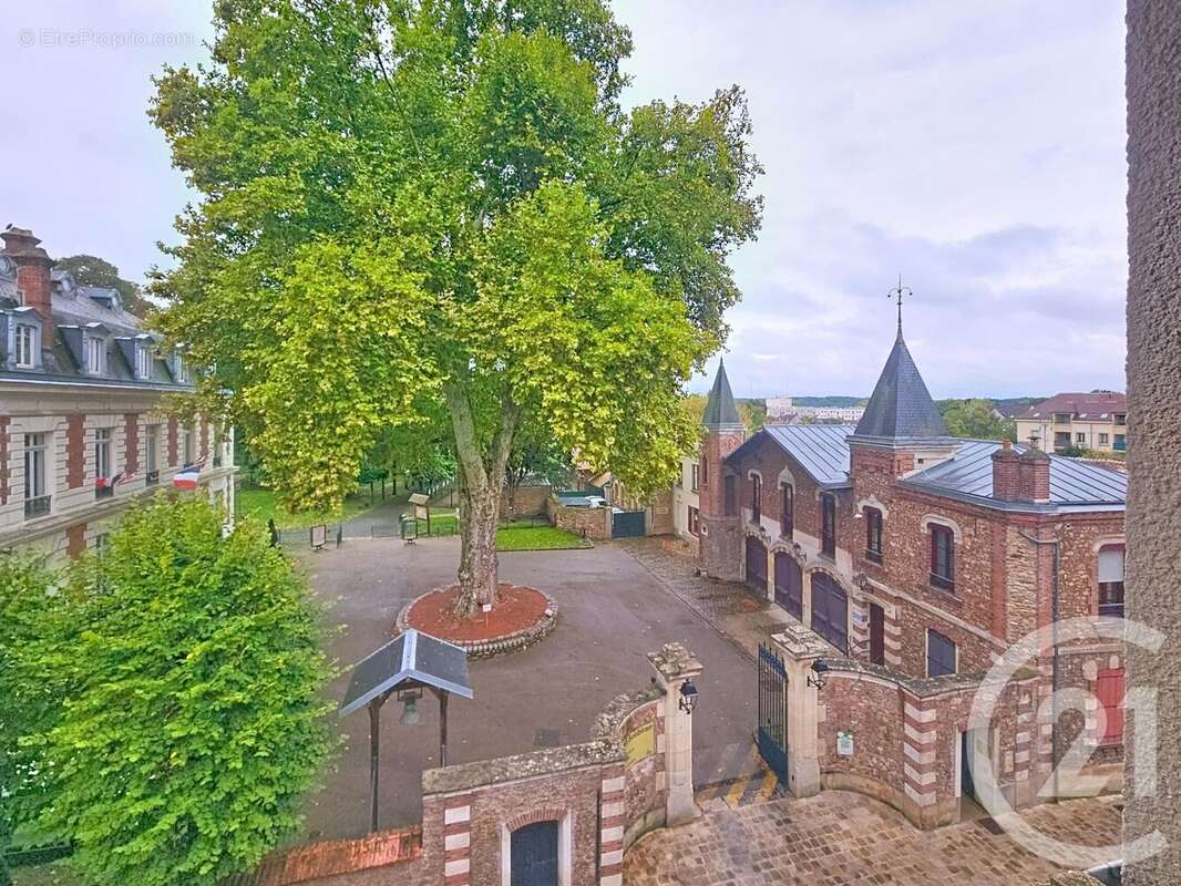 Appartement à DAMMARIE-LES-LYS