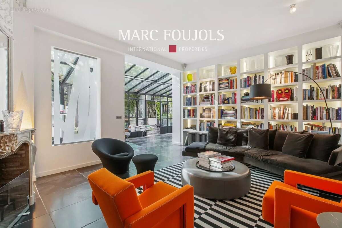 Maison à NEUILLY-SUR-SEINE