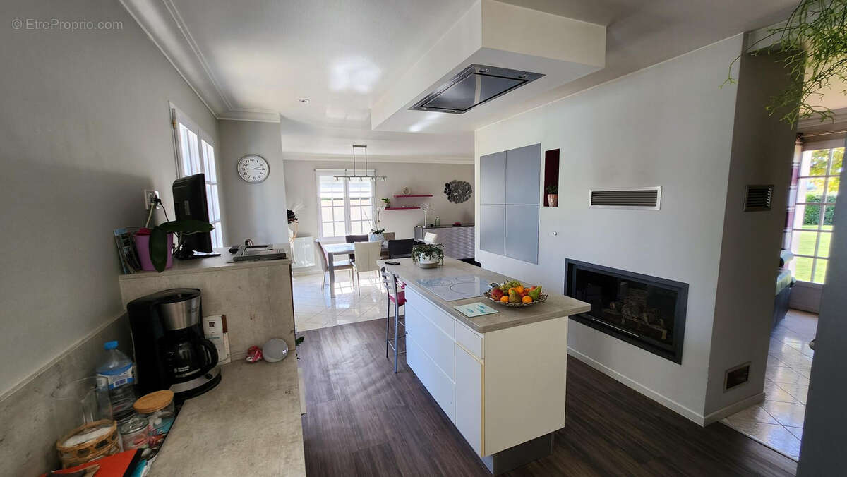 Environnement boisé pour ce beau terrain de près de 2000 m2 - photo 4