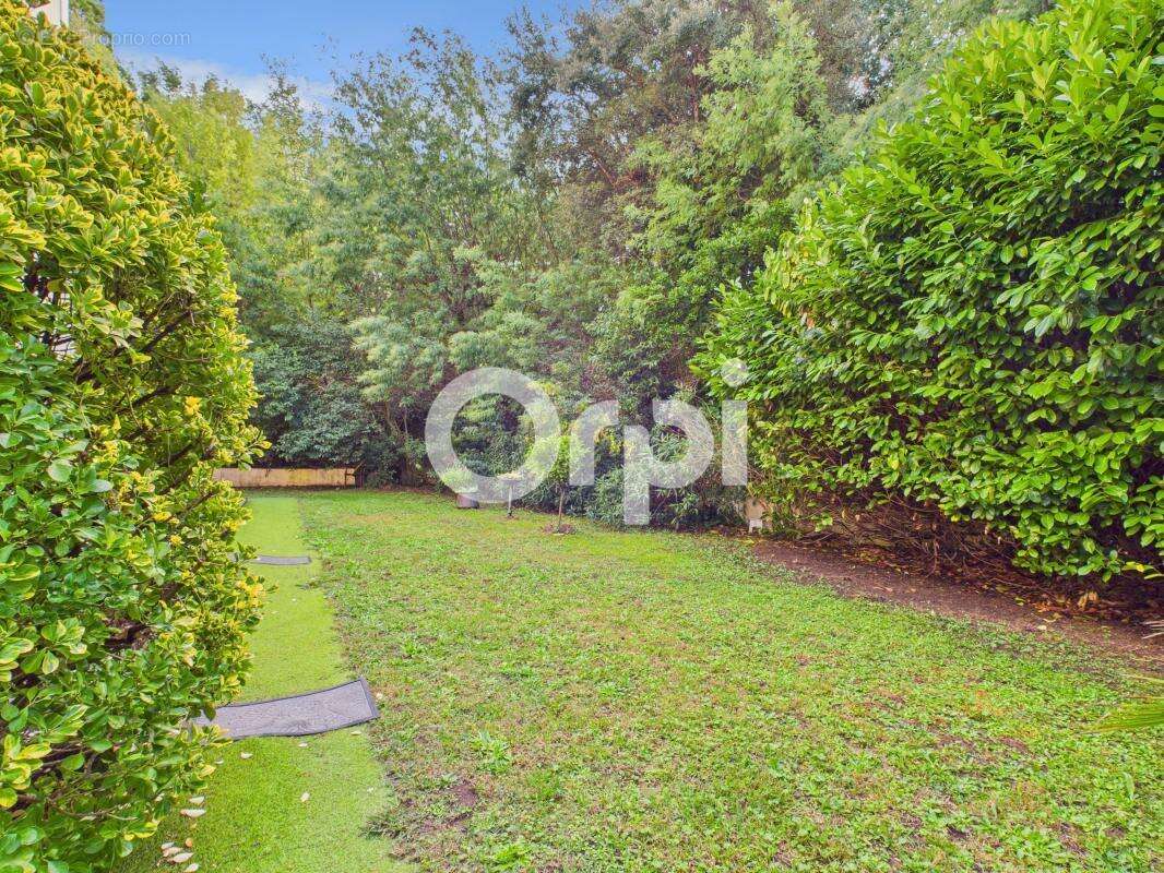 Appartement à MANDELIEU-LA-NAPOULE