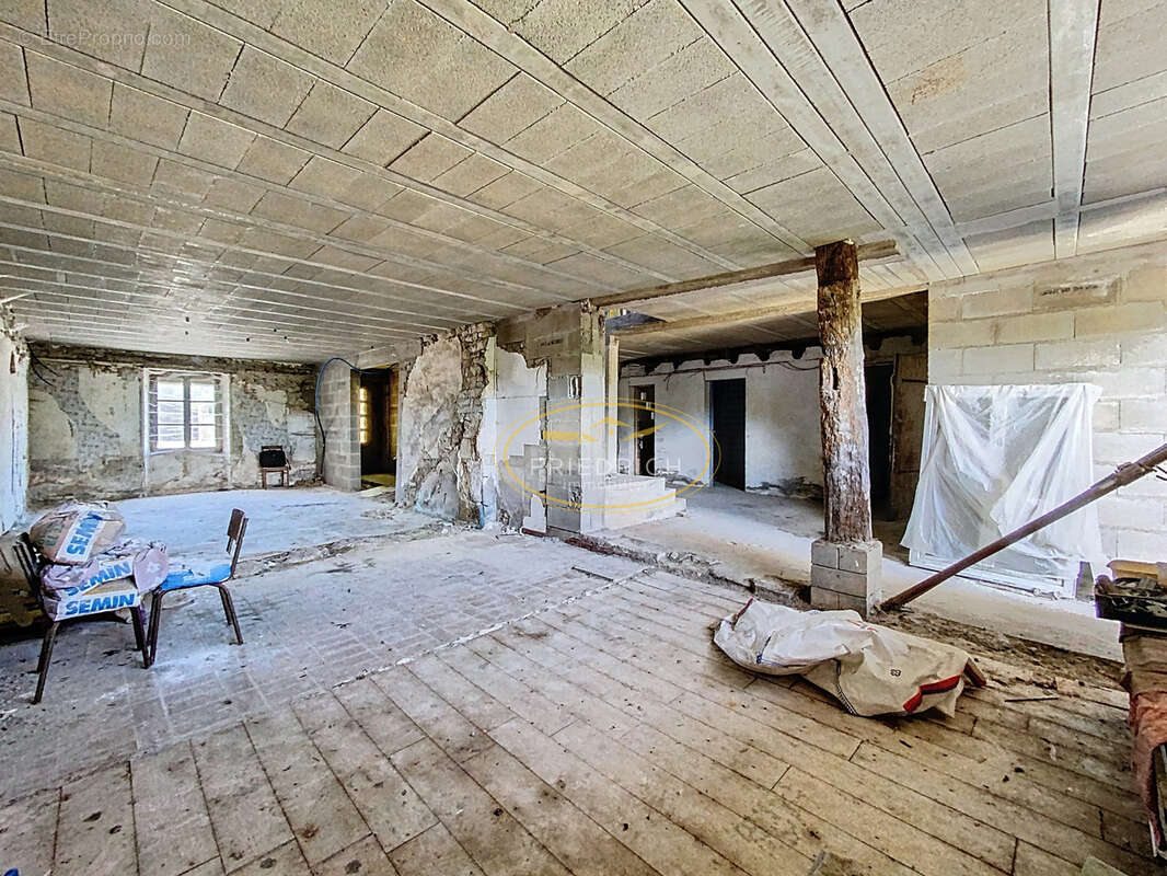 Maison de village a rénover - photo 3