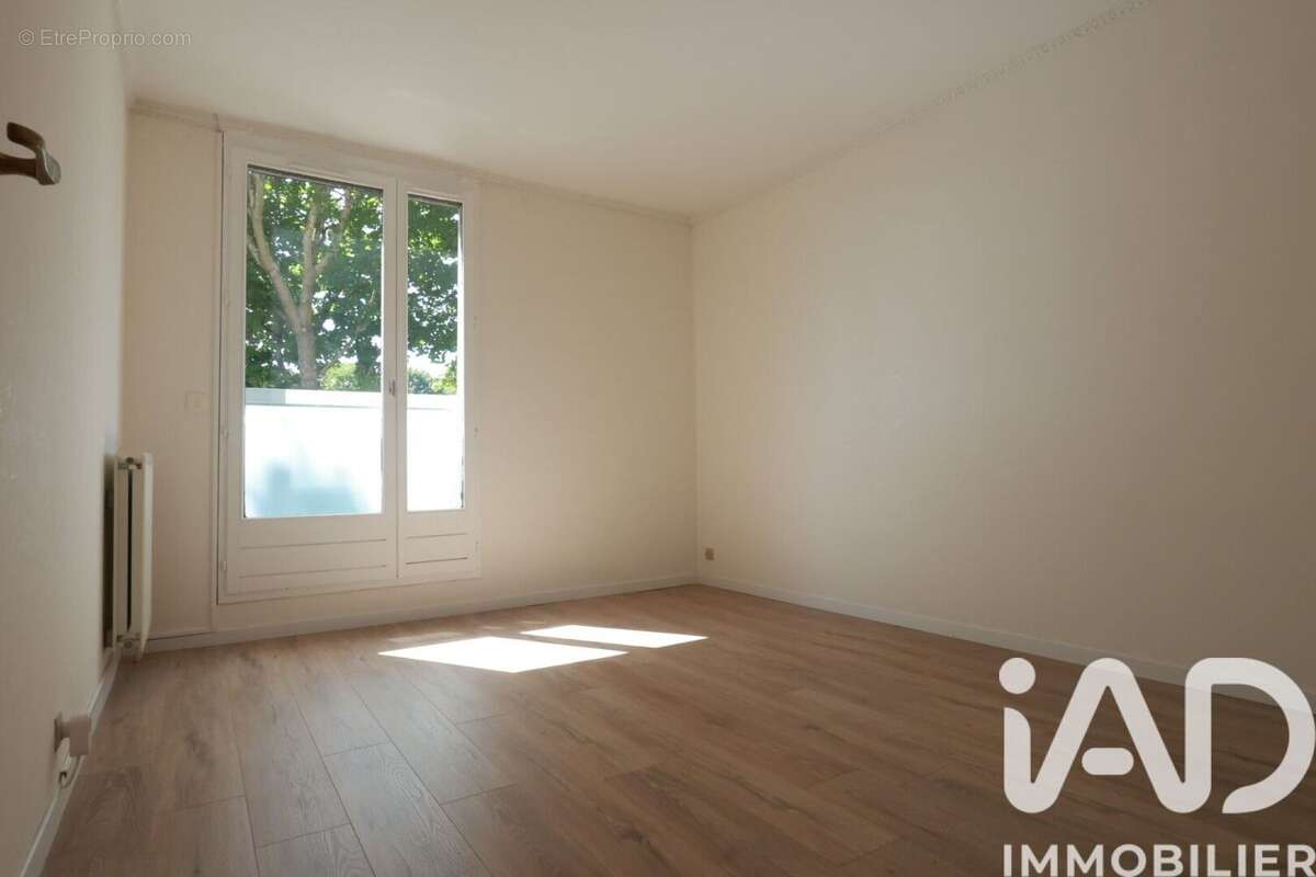Photo 4 - Appartement à CERGY