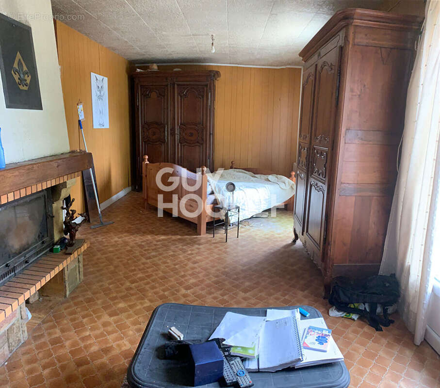 Commerce à MONTSAUCHE-LES-SETTONS