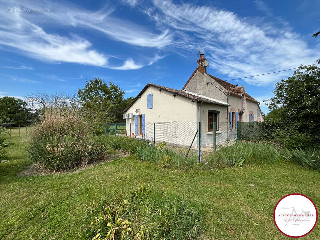 Maison à LOYE-SUR-ARNON