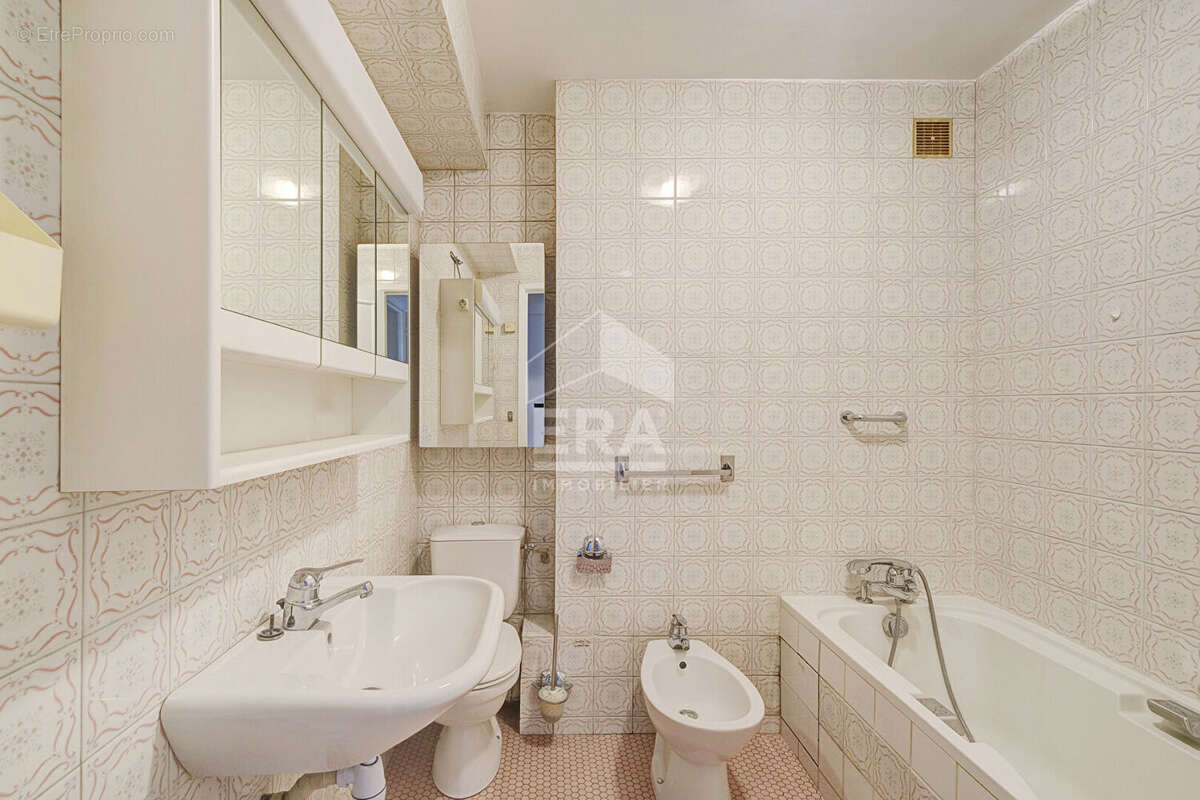 Appartement à PARIS-12E