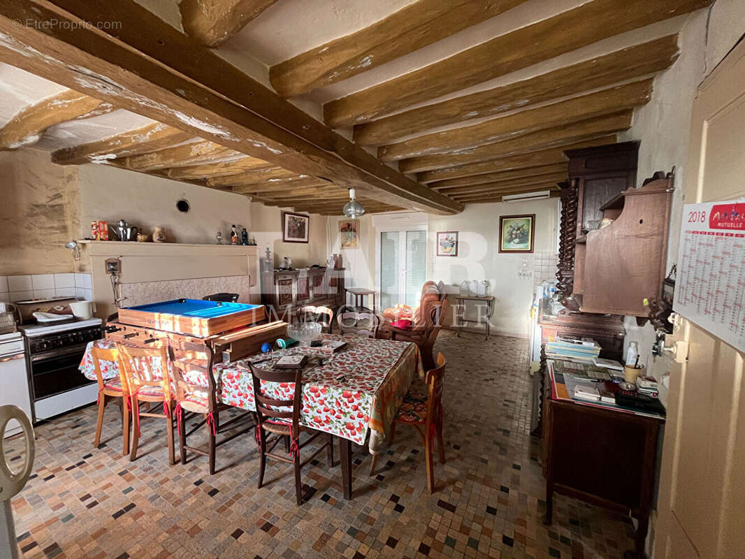 Maison à LE MELE-SUR-SARTHE