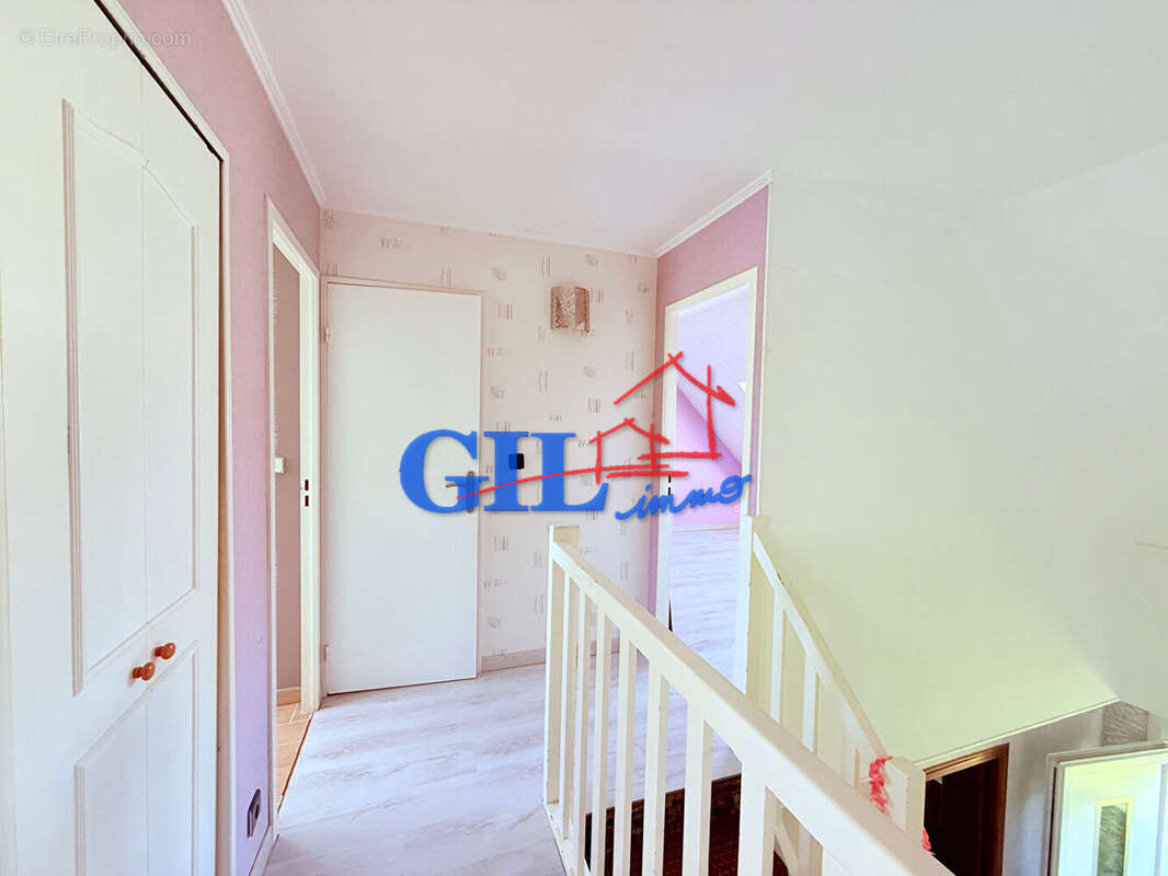 Maison à SAVIGNY-LE-TEMPLE