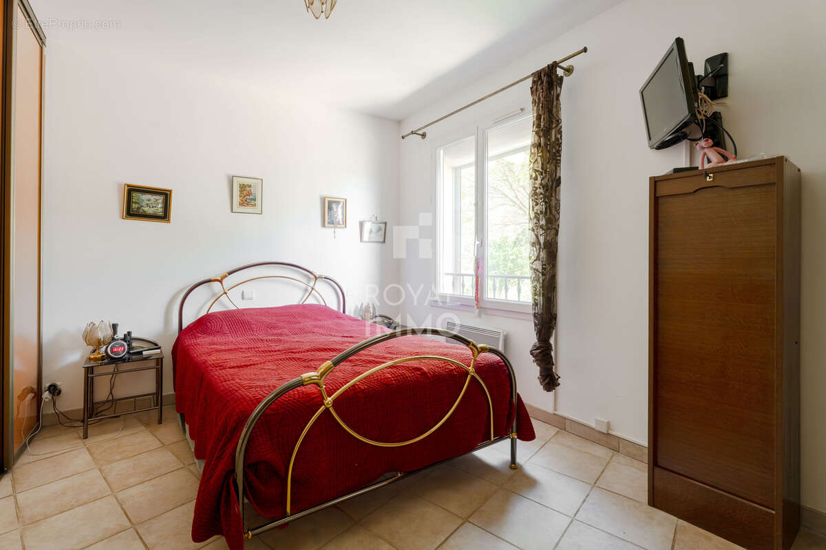 Maison à LA VALETTE-DU-VAR