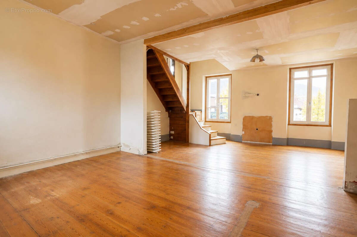Appartement à MEZIERES-SUR-SEINE