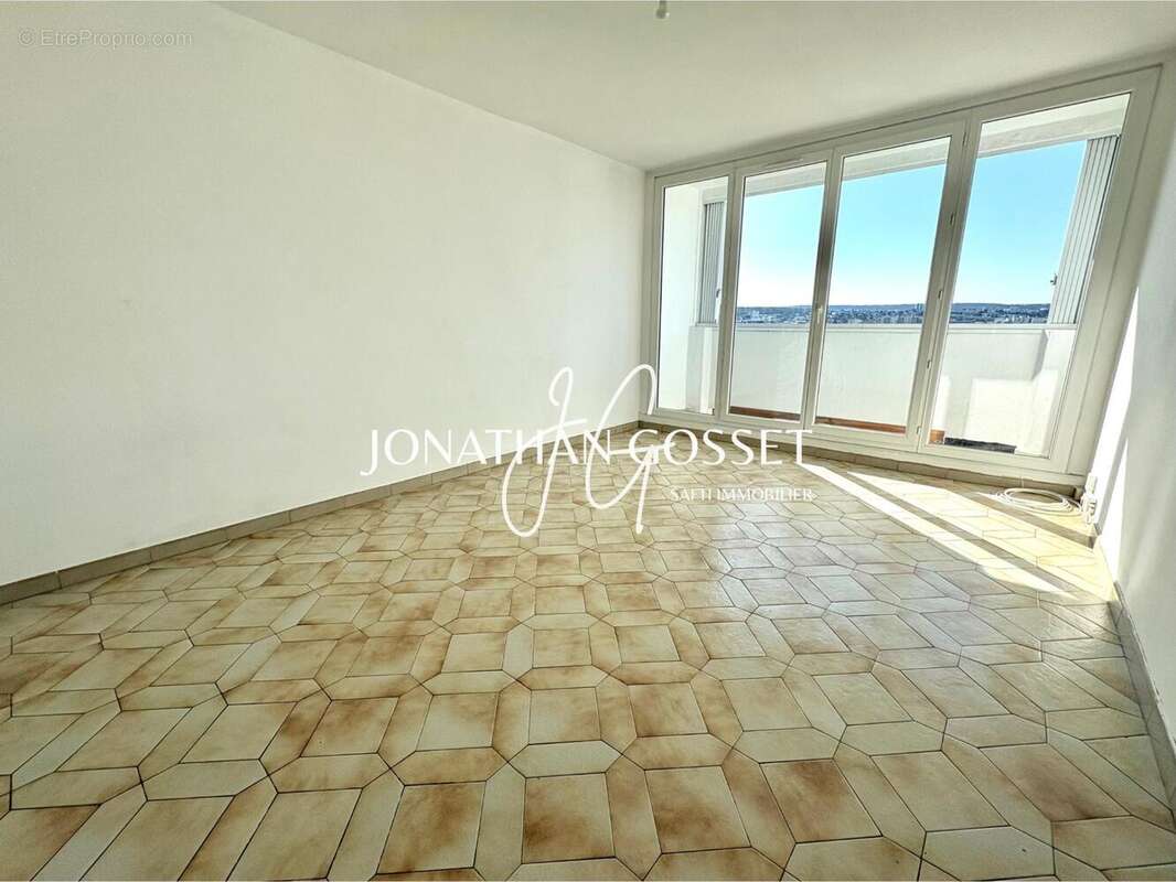 Photo 3 - Appartement à POISSY