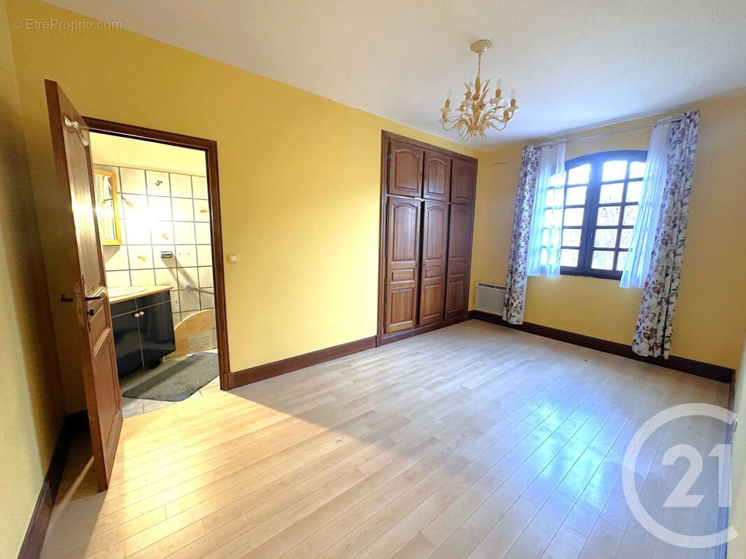 Maison 248 m² à Colomiers  - photo 5