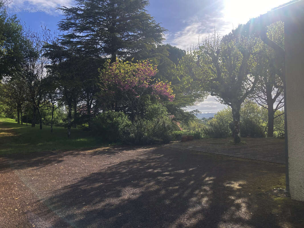 Maison à MONTAGRIER