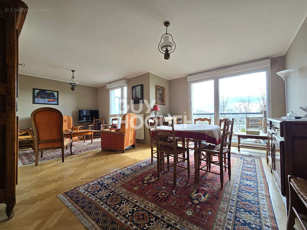 Appartement à BAGNEUX