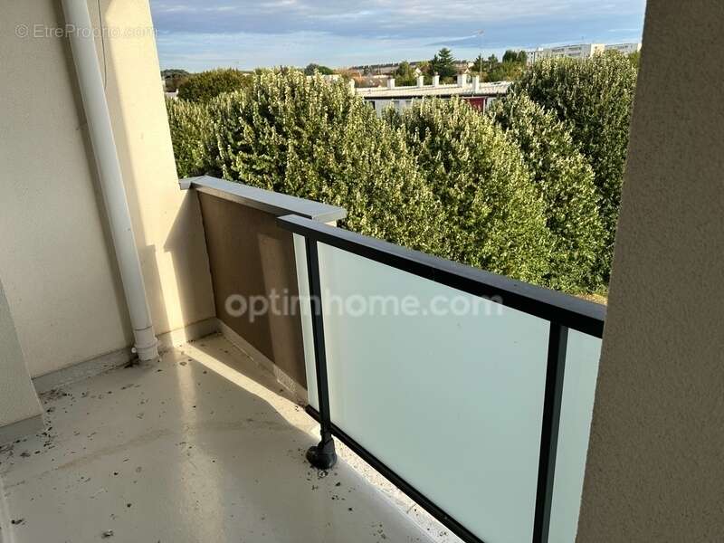 Appartement à SAINT-JEAN-DE-LA-RUELLE