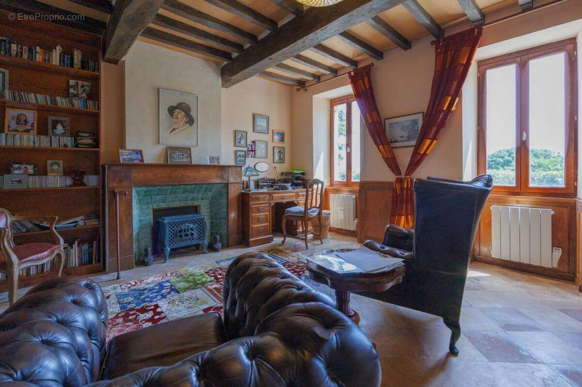 Maison à LAMOTHE-CUMONT