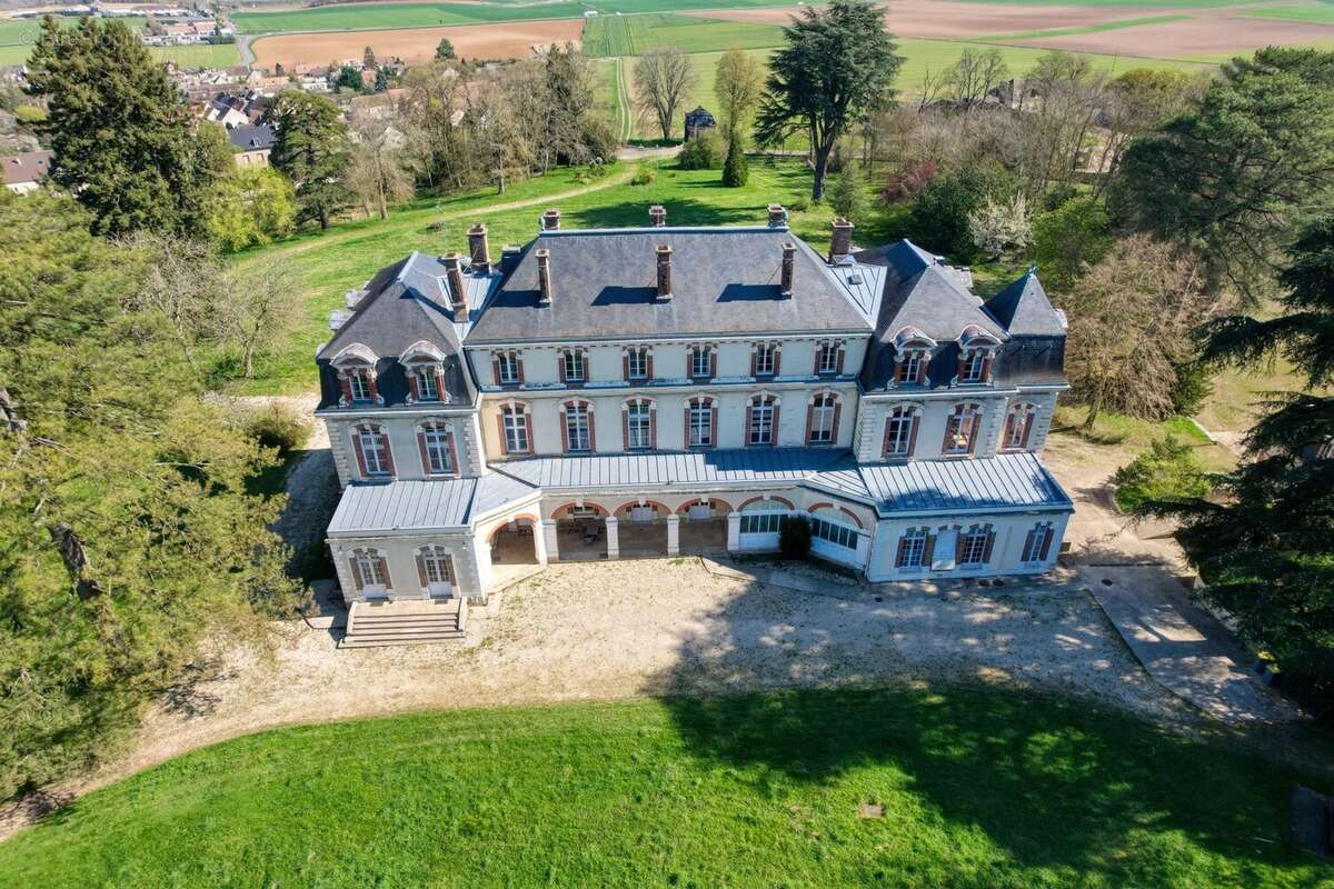 Maison à FONTAINEBLEAU