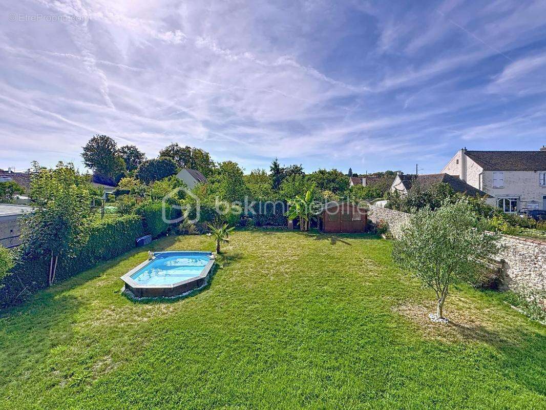 Maison à GARANCIERES