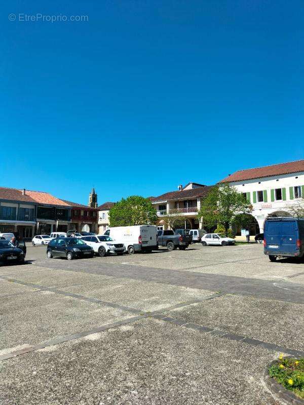 Appartement à GEAUNE