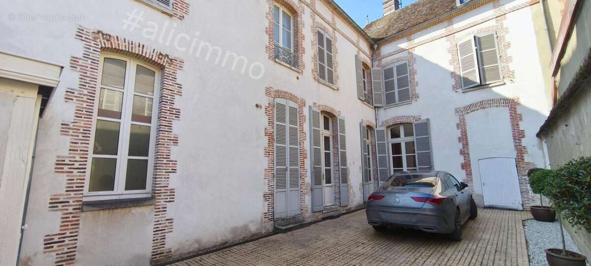 Maison à SEZANNE
