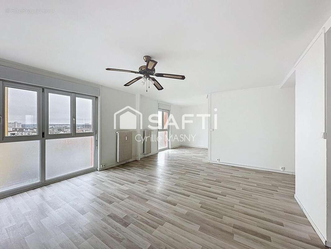 Photo 2 - Appartement à REIMS