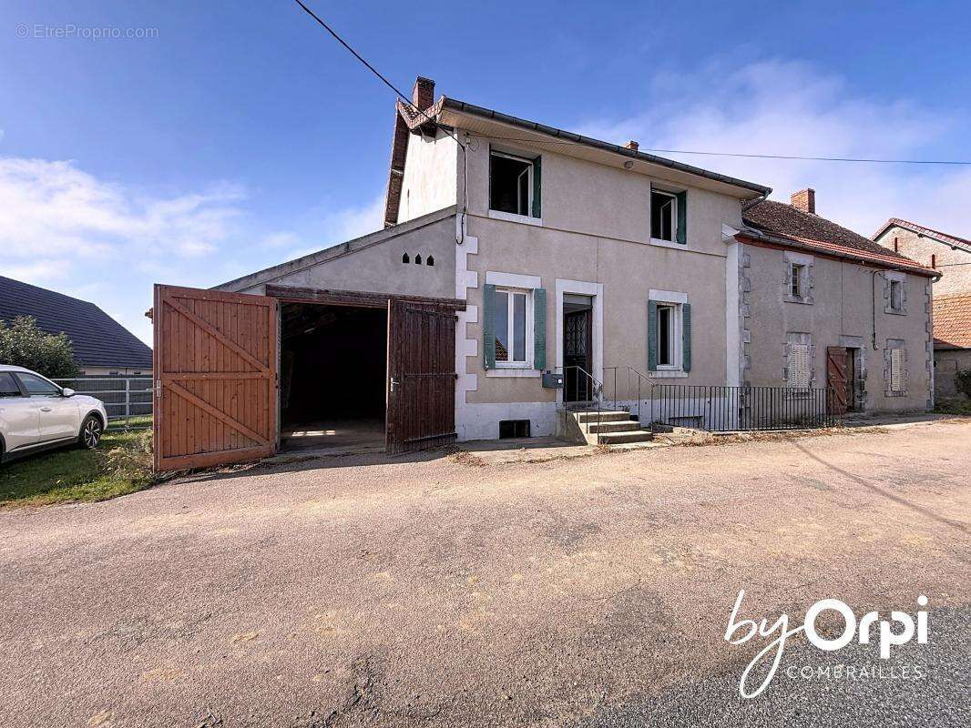 Maison à ARS-LES-FAVETS