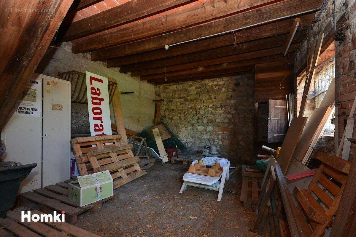 Maison à SAINT-ETIENNE-DES-OULLIERES