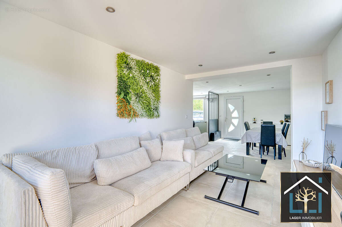 Appartement à PIZAY