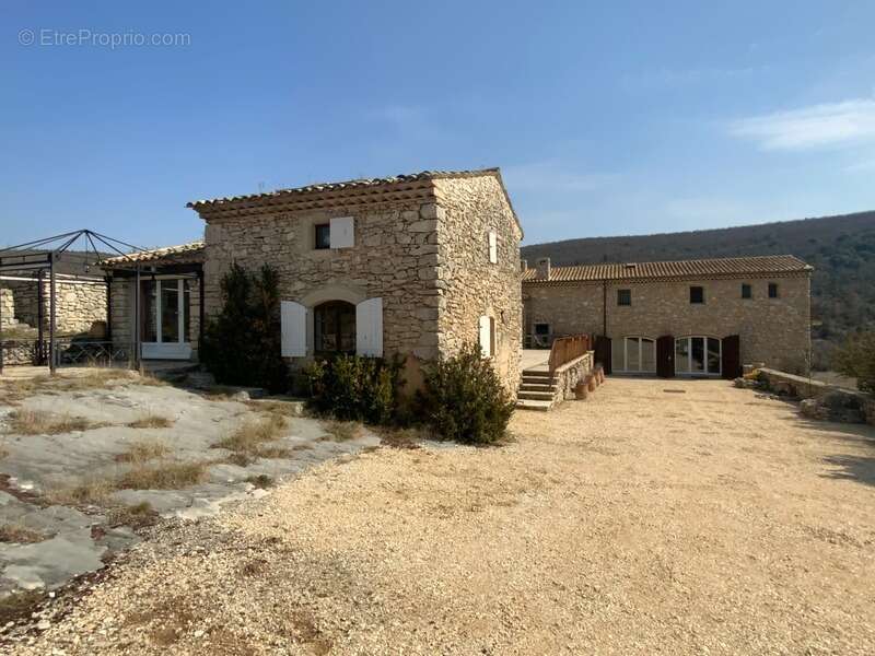 Maison à BANON
