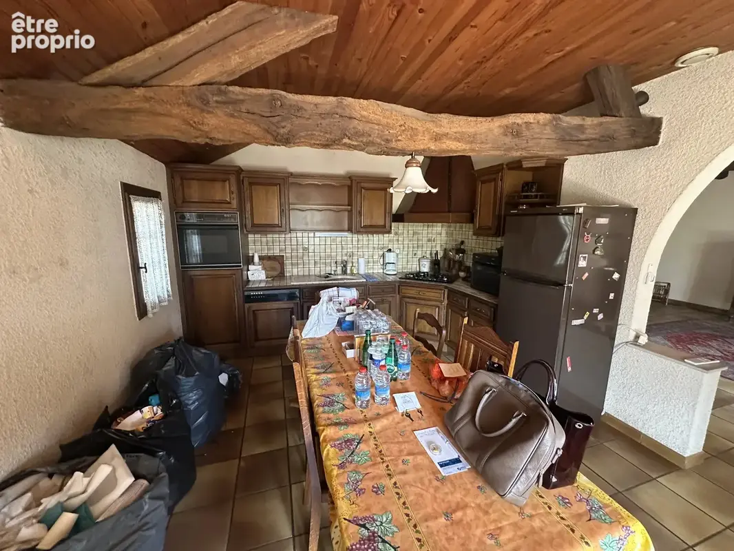 Maison de 196 m² avec double garage et atelier - photo 5