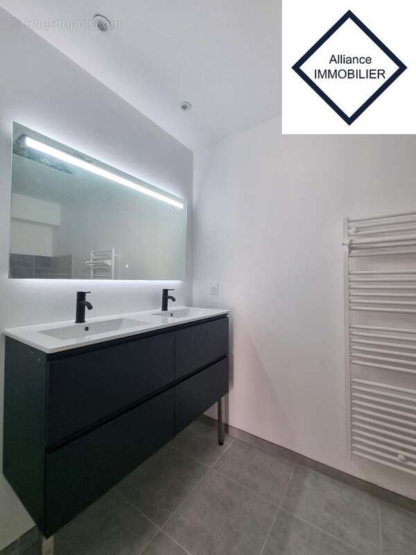 Appartement à MONTAUBAN-DE-BRETAGNE