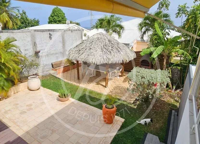 A vendre 680 000 € -villa t6 - baie mahault- vue mer - photo 8