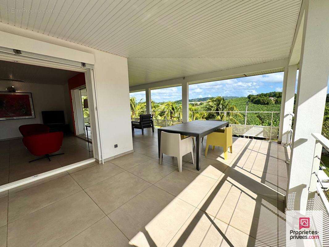 Maison à LE LAMENTIN