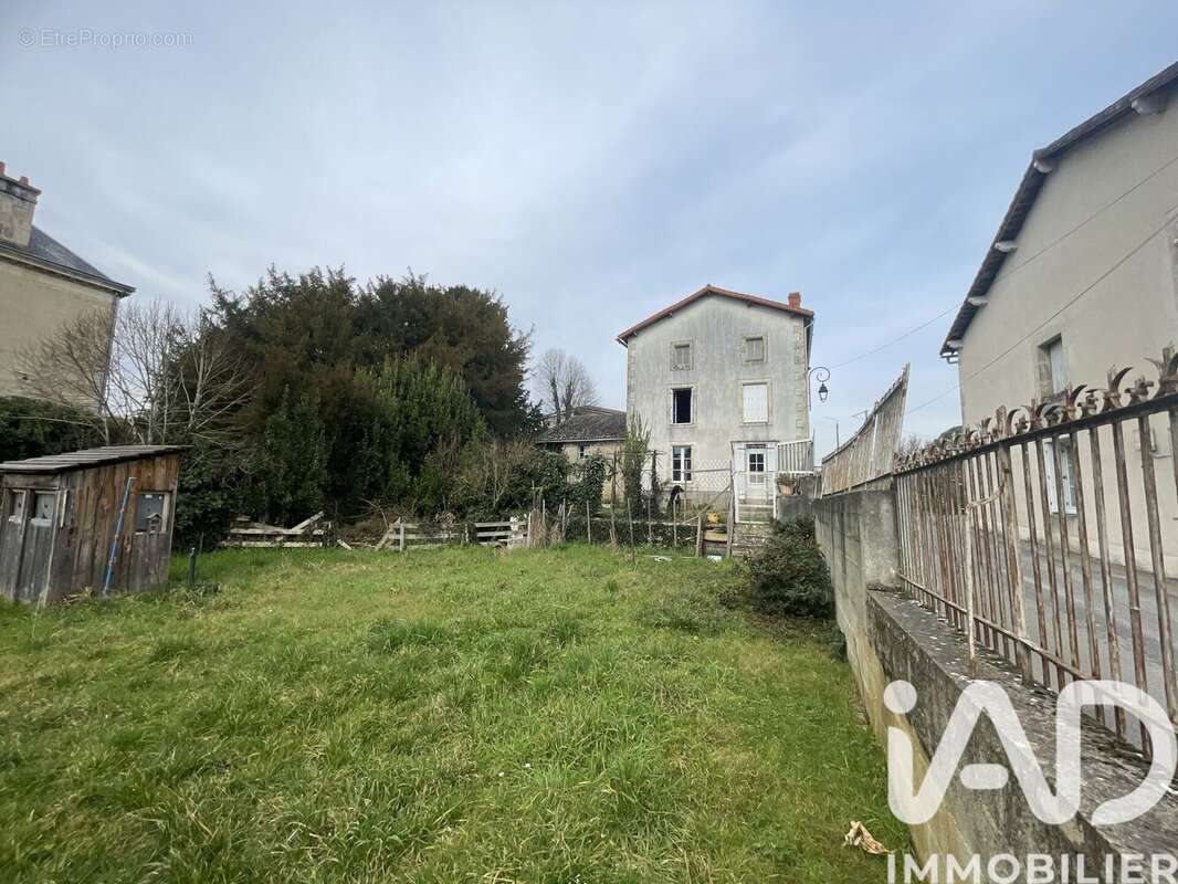 Photo 2 - Maison à PAMPROUX