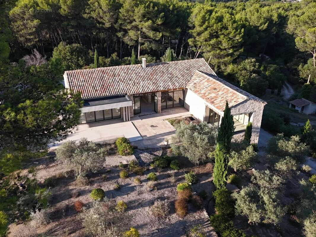 Maison à SAINT-REMY-DE-PROVENCE