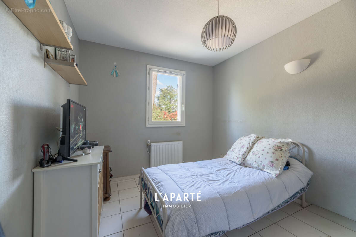 Maison  4 pièces de 90.13 m2 CALME ABSOLU - photo 11