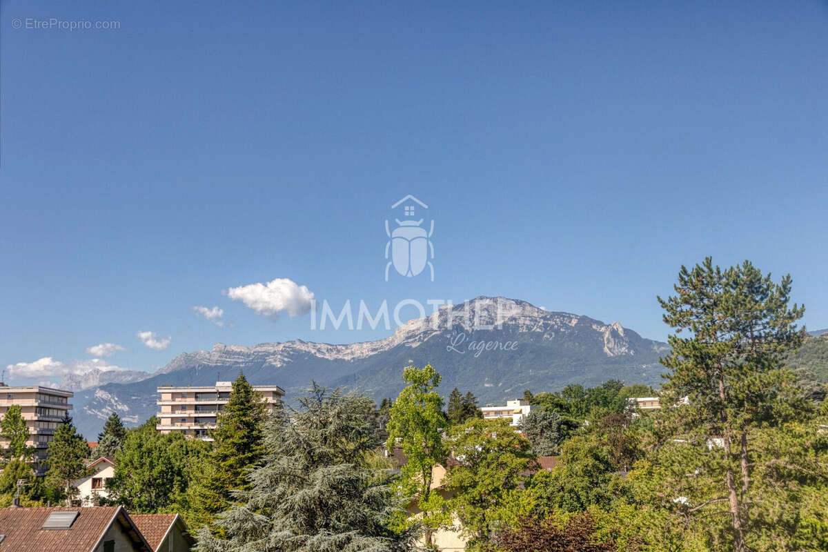 Appartement à MEYLAN
