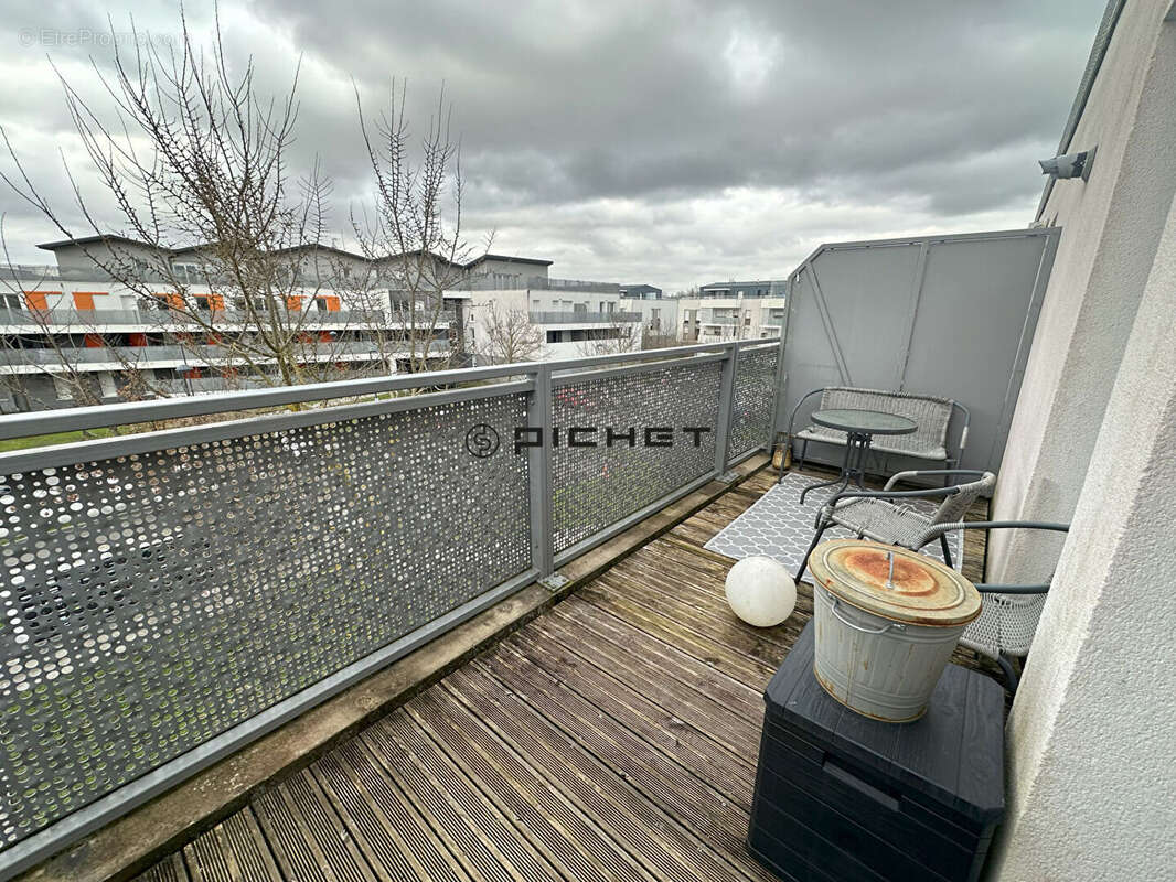 Appartement à VILLENAVE-D'ORNON