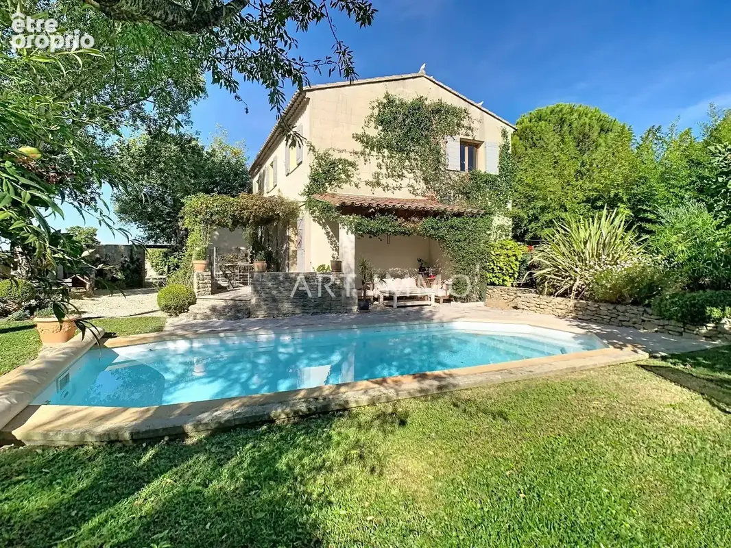 Maison quatre chambres et piscine a cabrieres d'avignon - photo 3