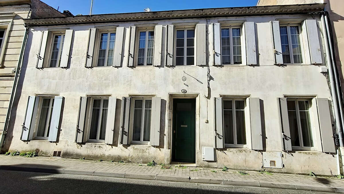 Maison à BLAYE