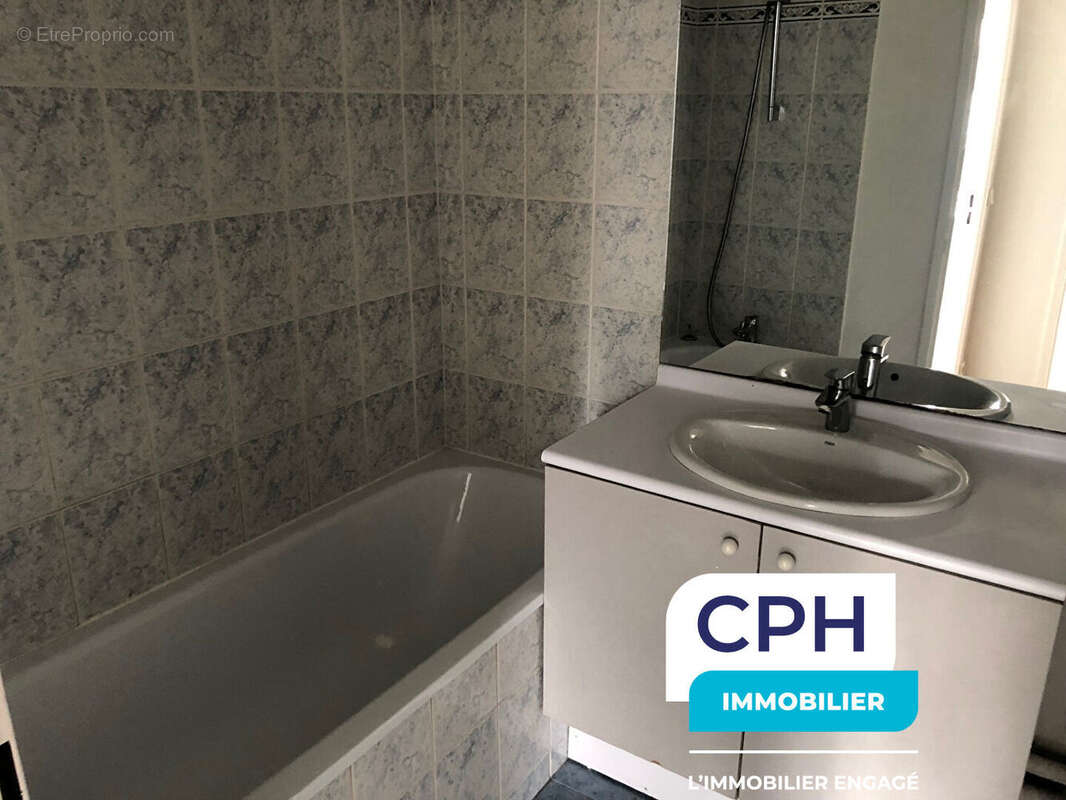 Appartement à COURBEVOIE