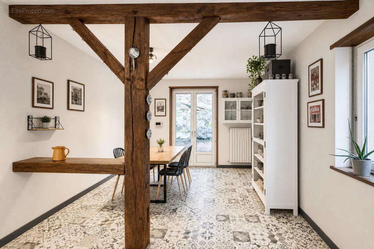 Maison de 6 pièces de 195 m² à Rosteig - photo 6