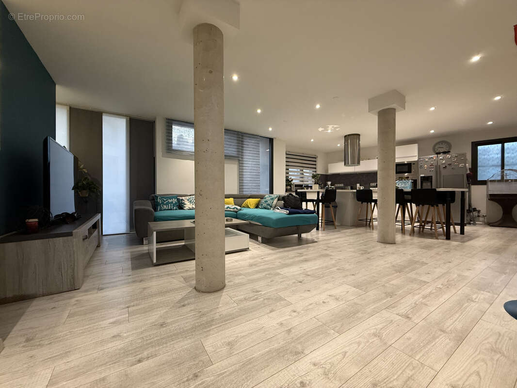 Maison à VILLENEUVE-DE-LA-RAHO